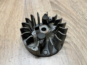 STIHL FS 36 МАГНИТНОЕ КОЛЕСО