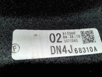 MAZDA MX-30 POLIČKA ZADNÍ KUFRU DN4J68310A