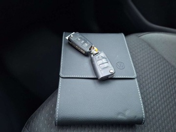 Volkswagen Polo VI Hatchback 5d Facelifting 1.0 TSI 95KM 2022 Volkswagen Polo SalonPL serwis 1.0TSI 95KM AppConnect LED VirtualCockpit k, zdjęcie 33