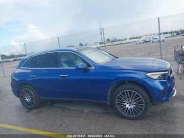 Mercedes GLC C254/X254 2023 Mercedes-Benz GLC 2023r, 300, 4matic, 2.0L 2.0 Benzyna 255KM, zdjęcie 5