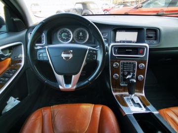 Volvo S60 II Sedan 3.0 T6 304KM 2012 VOLVO S60 II AWD, 305KM, T6, Dokumentacja pochodzeniowa, zdjęcie 8