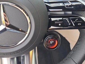 Mercedes CLE Coupe AMG 3.0 53  449KM 2025 CLE AMG 53 4-Matic+ Kabriolet 3.0 (449KM) 2025, zdjęcie 7