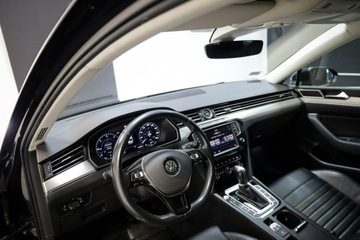 Volkswagen Passat B8 Limousine 2.0 TDI SCR 240KM 2016 Volkswagen Passat Salon, zdjęcie 9