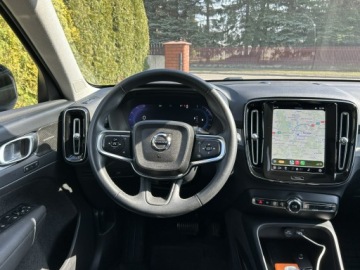 Volvo XC40 Crossover Facelifting 2.0 B5 250KM 2023 Volvo XC 40 B5 AWD R-Design, zdjęcie 19