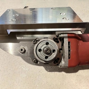 Стенд для резки плитки под углом 45 градусов для болгарки типа 100.