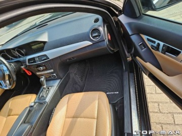 Mercedes Klasa C W204 Kombi T204 Facelifting 350 CDI BlueEFFICIENCY 265KM 2013 Mercedes-Benz Klasa C LADNY 350 CDI AMG Full Wypas 3.0 Diesel 265KM, zdjęcie 18