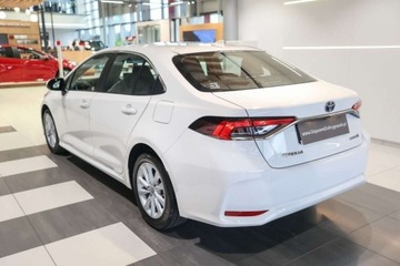 Toyota Corolla XII Sedan Facelifting 1.8 Hybrid 140KM 2023 Toyota Corolla 1.8 Hybrid Comfort 1.8 Hybryda 140KM, zdjęcie 3