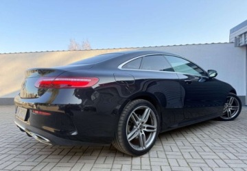 Mercedes Klasa E W213 Coupe Facelifting 2.0 E220d 194KM 2020 Mercedes-Benz Klasa E Mercedes-Benz Klasa E 220 d 9G-TRONIC AMG Line 2.0, zdjęcie 3