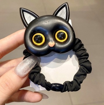 Эластичная резинка для волос с черным котом и котенком