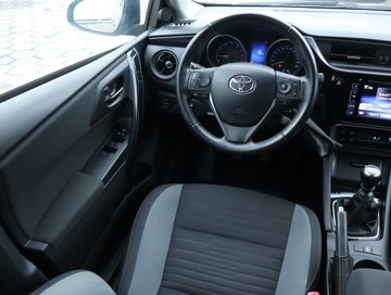 Toyota Auris II Touring Sports Facelifting 1.6 Valvematic 132KM 2015 Toyota Auris 1.6 Valvematic, Salon Polska, zdjęcie 6