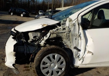 Toyota Yaris III 2016 Toyota Yaris Okazja 1.5 Hybryda 75KM, zdjęcie 11