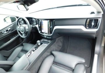 Volvo V60 II  2021 Volvo V60 z Gwarancja Bezwypadkowy Model 2022r 2.0 Benzyna 163KM, zdjęcie 5
