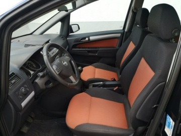 Opel Zafira B 1.9 CDTI ECOTEC 120KM 2006 Opel Zafira 1.9 CDTI 120KM Klimatr Navi Temp, zdjęcie 16