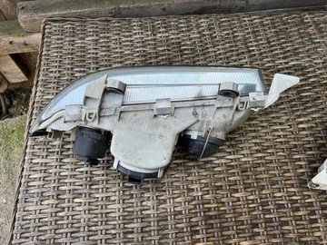 ПЕРЕДНИЕ ФОНАРИ AUDI 80 B4 V6