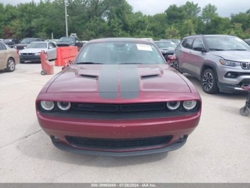 Dodge Challenger III 2022 Dodge Challenger 2022 Dodge Challenger SXT RWD 3.6 Benzyna 303KM, zdjęcie 10