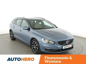 Volvo V60 I Kombi Facelifting 2.0 D2 DRIVE-E 120KM 2018 Volvo V60 FV23 2.0D Linje Svart Klimatyzacja, zdjęcie 9