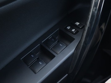 Toyota Auris II Hatchback 5d Facelifting 1.8 Hybrid 136KM 2015 Toyota Auris Hybrid, Salon Polska, Serwis ASO, zdjęcie 18