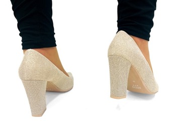 ВЫСОКИЕ КАБЛУКИ-ШПИЛЬКИ ИЗ ЗОЛОТОЙ ПАРЧИ 37