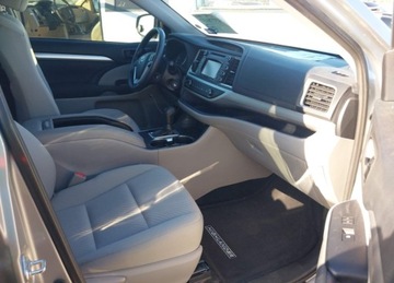 Toyota Highlander II 2019 Toyota Highlander LE, V6, od ubezpieczalni 3.5 Benzyna 295KM, zdjęcie 10