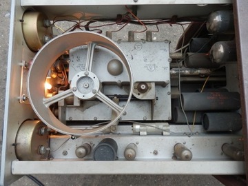 GENERATOR SYGNAŁOWY VHF HP 608D VINTAGE