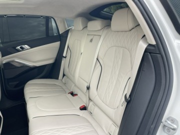 BMW X6 G06 M SUV 3.0 M50d 400KM 2020 BMW X6 M50 Mpakiet Xdrive Skóra Pamięć, zdjęcie 11