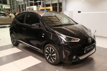 Toyota Aygo II Hatchback 3d Facelifting 1.0 VVT-i 72KM 2021 Toyota Aygo 1.0 VVT-i Black Edition X-shift Benzyna 72KM, zdjęcie 1