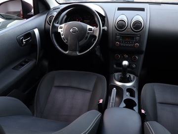 Nissan Qashqai I Crossover Facelifting  1.6 117KM 2012 Nissan Qashqai 1.6, Salon Polska, Klima, zdjęcie 6