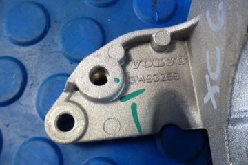 DRŽÁKY PUMPY VODY DODATEČNÉ 31657511 31493255 VOLVO XC60 II 2.0D