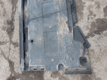 AUDI A5 8T 3D КРЫШКА ПАНЕЛЬ ПОЛА ШАССИ ПРАВАЯ 8K0825208D