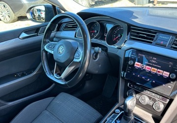 Volkswagen Passat B8 Variant Facelifting 1.5 TSI EVO 150KM 2020 Volkswagen Passat Polski salon I wlasciciel serwis ASO 1.5 Benzyna, zdjęcie 15