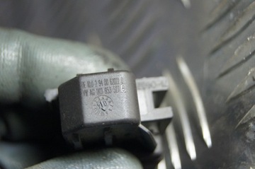 UZAMČENÍ SPÍNACÍ SKŘÍŇKA VW GOLF V VI SHARAN 7N 1K0953527B
