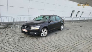 Volkswagen Jetta VI Sedan 1.6 TDI CR DPF 105KM 2013 Volkswagen Jetta 1.6TDI Serwis Oryginal 211Tkm..., zdjęcie 16