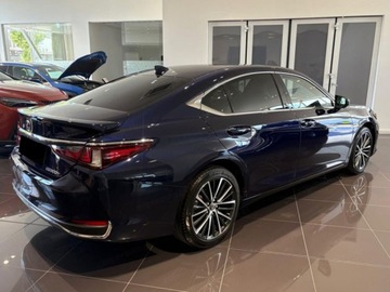 Lexus ES VII (XV70) Sedan Facelifting 300h 218KM 2025 Od ręki - 300h Business Edition 2.5 E-CVT 218KM | Podgrzewane fotele!, zdjęcie 4