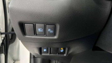 Toyota C-HR I 2017 Toyota C-HR 1.8 Hybryda Ledy Xenon Czarny dach Navi Kamera 1.8 Hybryda 98KM, zdjęcie 32