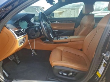 BMW Seria 7 G11-G12 2018 BMW Seria 7 740xi 2018 3.0l 3.0 Benzyna 320KM, zdjęcie 7