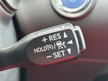 Toyota C-HR I Crossover Facelifting 1.8 Hybrid 122KM 2023 Toyota C-HR 1.8 Hybrid GPF Comfort, zdjęcie 16