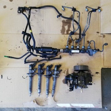 Wtryski pompa listwa 04451103119683703780 1.6 HDi