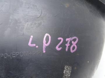 PODBĚH LEVÝ PŘEDNÍ LEVÉ PLASTOVÉ VW SCIROCCO III 3 1K8 1K8805911A