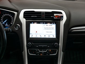 Ford Mondeo V Kombi 2.0 TDCi 150KM 2016 FORD Mondeo 2.0 TDCi Trend Combi 150KM 2016, zdjęcie 15