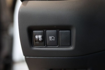 Toyota C-HR I Crossover Facelifting 1.8 Hybrid 122KM 2023 Toyota C-HR 1.8 Hybrid Style 1.8 Hybryda 122KM, zdjęcie 31