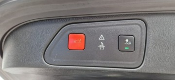 Peugeot 3008 II Crossover 1.5 BlueHDI 130KM 2019 Peugeot 3008 Super Stan 1.5 BlueHDi 130 Crossway, zdjęcie 37