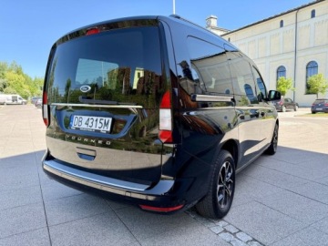 Ford Tourneo Connect IV Van 2,0 EcoBlue 122KM 2023 Ford Tourneo Connect Tempomat AktywnyAndroidPDCApple CarPlayIdealny Stan, zdjęcie 4