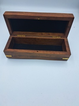 ИГРА ДОМИНО В ДЕРЕВЯННОЙ КОРОБКЕ