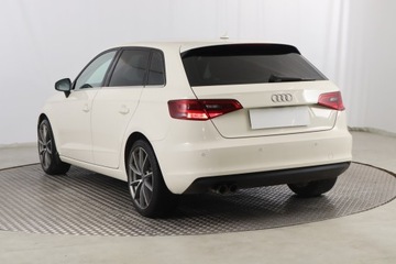 Audi A3 8V Hatchback 3d 1.4 TFSI 125KM 2014 Audi A3 1.4 TFSI, Salon Polska, Serwis ASO, zdjęcie 3