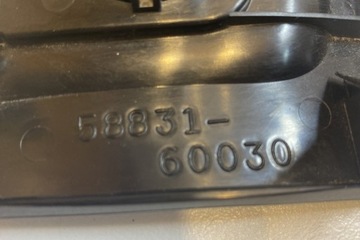 HNÍZDO 12V TOYOTA LAND CRUISER 120 (_J12_) 5883160030 3.0L DIESEL 122KW