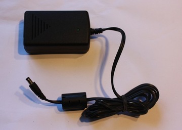 БЛОК ПИТАНИЯ 12В 2,5А настольный DVE 5,5/2,1 LED