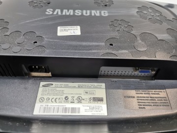 Монитор Samsung 2233SN 22