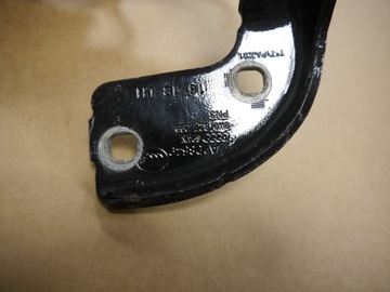 AUDI A4 B9 VZPĚRY/TLAKOVAČE KRYT ZADNÍ 8W9827851A