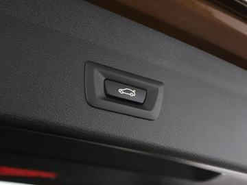 BMW X1 F48 Crossover sDrive18d 150KM 2017 BMW X1 full LED klima auto grzane fotele czujniki, zdjęcie 36