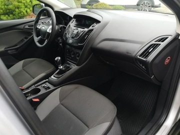 Ford Focus III Hatchback 5d facelifting 1.6 TDCi 115KM 2014 Ford Focus 1.6TDCI 115KM Klimatyzacja Elektryka, zdjęcie 18